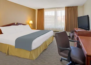 Days Inn by Wyndham Silver Spring hotel thumbnail 4