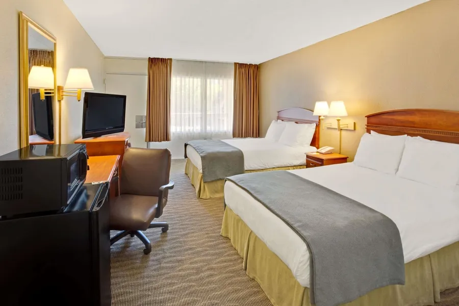 Days Inn by Wyndham Silver Spring hotel detail image 6