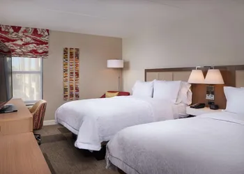 Hampton Inn & Suites Phoenix/Scottsdale on Shea Boulevard hotel thumbnail 7
