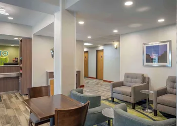 Best Western St. Clairsville Inn & Suites hotel thumbnail 2