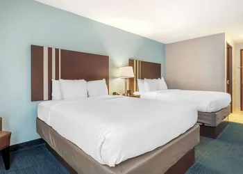 Best Western St. Clairsville Inn & Suites hotel thumbnail 6