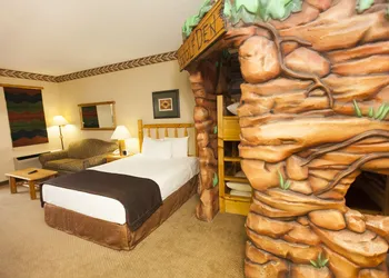 Great Wolf Lodge Concord hotel thumbnail 8
