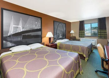 Super 8 by Wyndham Poplar Bluff Missouri hotel thumbnail 3
