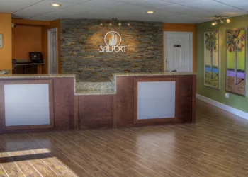 Sailport Waterfront Suites hotel thumbnail 3