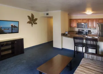 Sailport Waterfront Suites hotel thumbnail 8