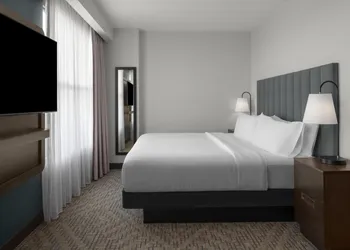 Embassy Suites by Hilton Tuscaloosa Alabama Downtown hotel thumbnail 8