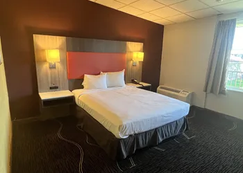 Countryside Suites Kansas City Independence I-70E Sports Complex Hotel hotel thumbnail 7