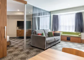 Ômage Hotel, Montreal Laval, a Tribute Portfolio Hotel hotel thumbnail 5