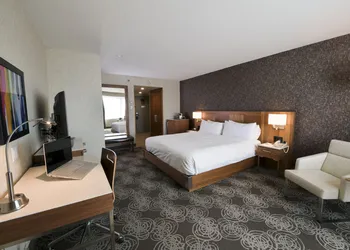 Ômage Hotel, Montreal Laval, a Tribute Portfolio Hotel hotel thumbnail 6