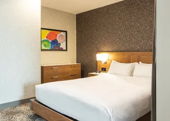 Ômage Hotel, Montreal Laval, a Tribute Portfolio Hotel hotel thumbnail 7
