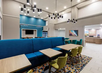 Hampton Inn & Suites by Hilton Tomball Houston NW hotel thumbnail 3