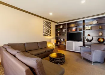 Best Western Plus Miami Airport North Hotel & Suites hotel thumbnail 2