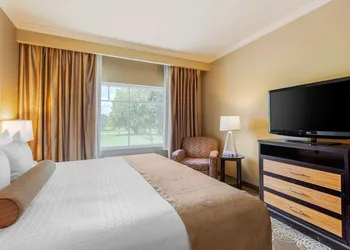 Best Western Plus Miami Airport North Hotel & Suites hotel thumbnail 7