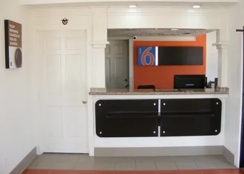 Motel 6 Fort Worth, TX - White Settlement hotel thumbnail 7