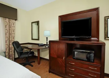 Hampton Inn & Suites Conroe - I-45 North hotel thumbnail 7