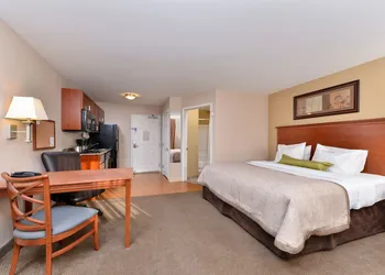 Candlewood Suites Williston by IHG hotel thumbnail 2