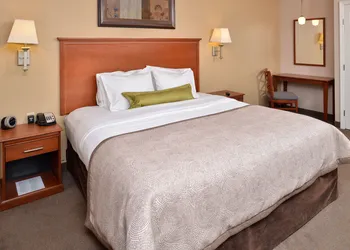 Candlewood Suites Williston by IHG hotel thumbnail 3