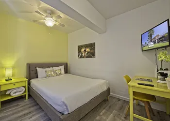 Inn at Palm Springs hotel thumbnail 6