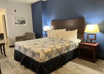 Baymont by Wyndham Ridgecrest hotel thumbnail 7