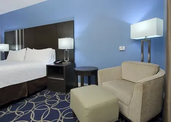 Holiday Inn Express & Suites Houston North - IAH Area by IHG hotel thumbnail 4