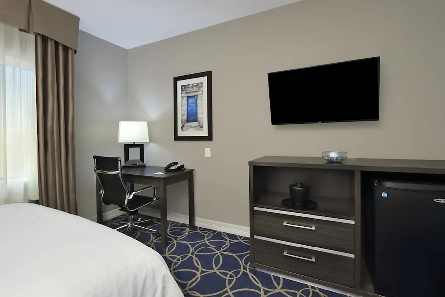 Holiday Inn Express & Suites Houston North - IAH Area by IHG hotel detail image 6