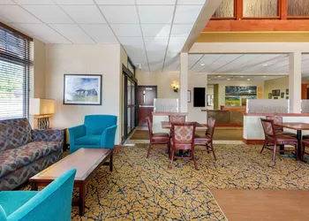 Best Western Golden Prairie Inn & Suites hotel thumbnail 3