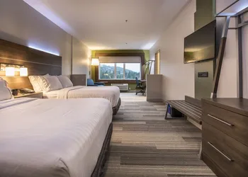 Holiday Inn Express & Suites Victoria - Colwood hotel thumbnail 3