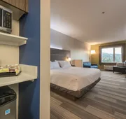 Holiday Inn Express & Suites Victoria - Colwood hotel detail image 5