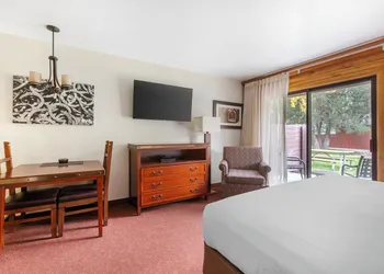 Kohl's Ranch Lodge hotel thumbnail 4