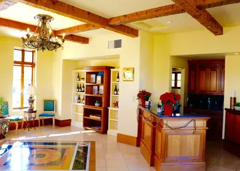 CaliPaso Winery hotel thumbnail 4