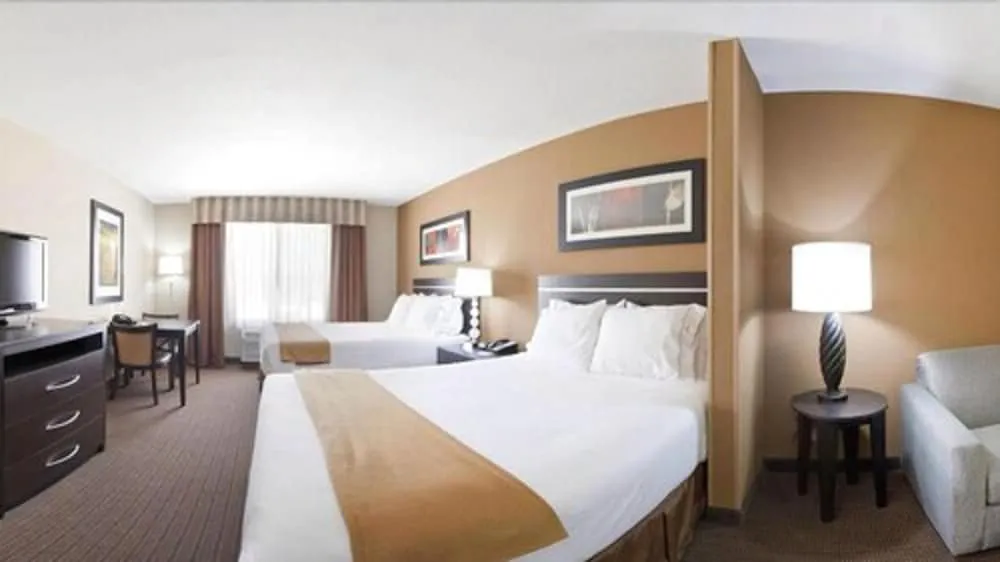 Holiday Inn Express Hotel & Suites LAMAR by IHG hotel detail image 6