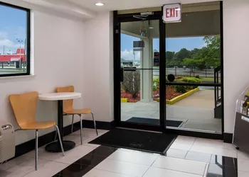 Motel 6 Richmond, VA - Midlothian Turnpike hotel thumbnail 2