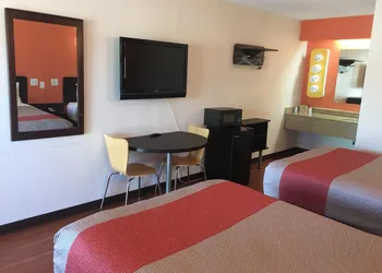Motel 6 Richmond, VA - Midlothian Turnpike hotel thumbnail 8