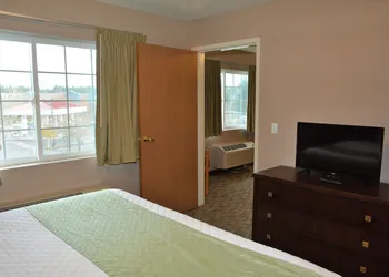 FairBridge Inn & Suites Dupont hotel thumbnail 7