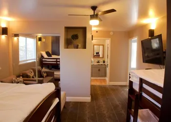 The Inn at Boatworks hotel thumbnail 4