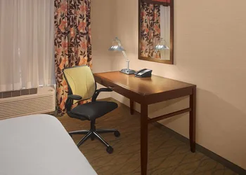 Hilton Garden Inn Akron hotel thumbnail 7