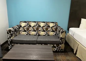 Baymont by Wyndham Bryan College Station hotel thumbnail 3
