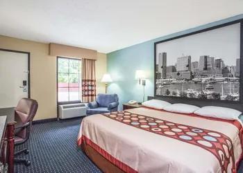 Super 8 by Wyndham Camp Springs/Andrews AFB DC Area hotel thumbnail 4
