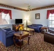 Econo Lodge Inn & Suites Albany North hotel detail image 4