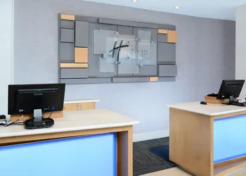 Holiday Inn Express & Suites Raleigh Durham Airport at RTP by IHG hotel thumbnail 2