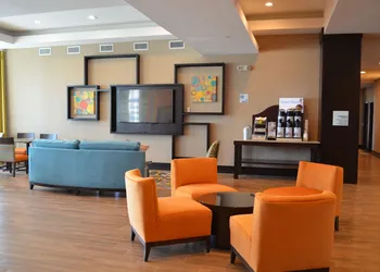 Holiday Inn Express & Suites Austin South by IHG hotel thumbnail 2