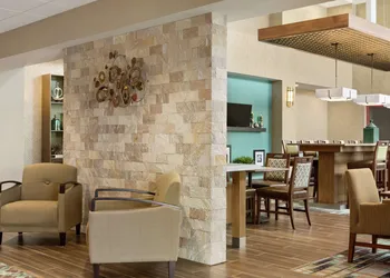Hampton Inn & Suites Minooka hotel thumbnail 2