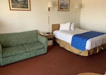 Travelodge by Wyndham Cedar City hotel thumbnail 4