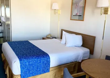 Travelodge by Wyndham Cedar City hotel thumbnail 7