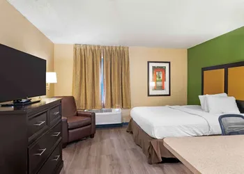 Extended Stay America Suites Kansas City Airport hotel thumbnail 7