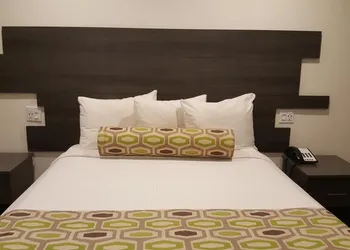 Jewel City Inn hotel thumbnail 6