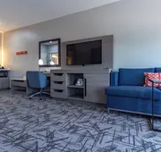 Hampton Inn & Suites Denton hotel detail image 7