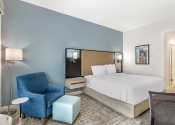 Best Western Plus Airport Inn & Suites hotel thumbnail 8