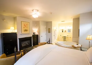 The Inn On First hotel thumbnail 6