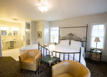 The Inn On First hotel thumbnail 7